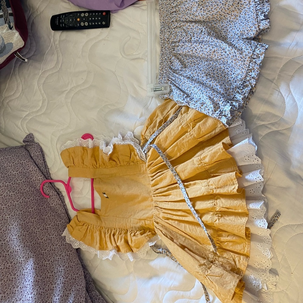 WDW mustard Kate